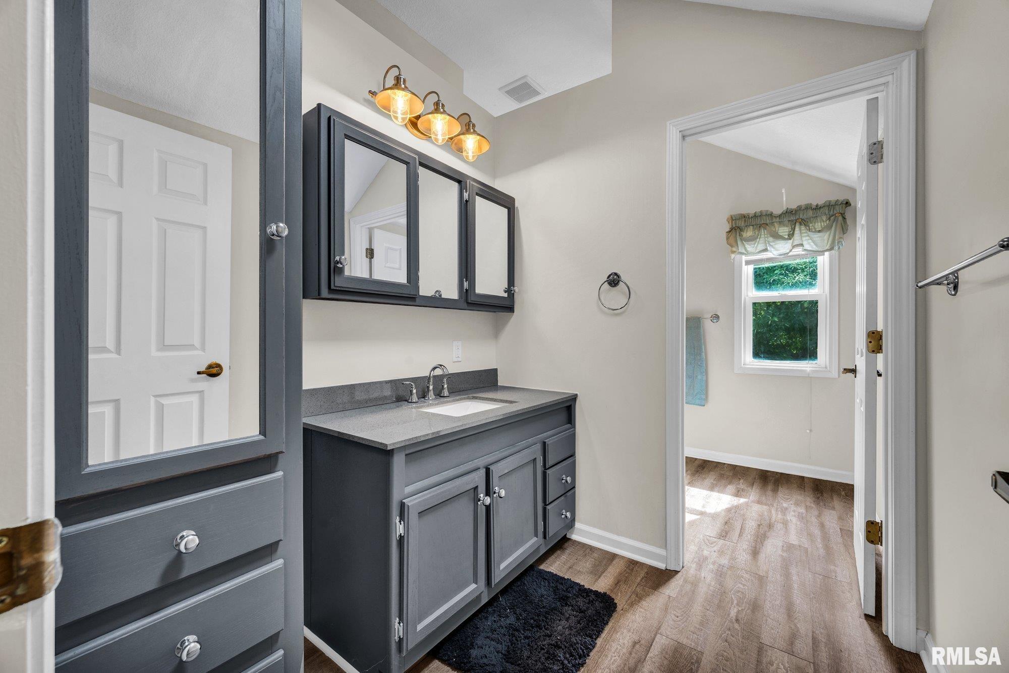 8739 North Picture Ridge Road Peoria, IL 61615 - Photo 32 of 54 Gallery Image 32