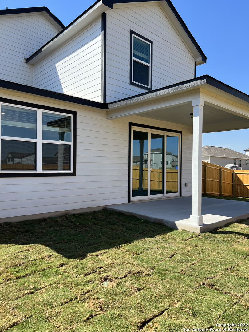 2164 Griffith Drive Seguin, TX 78155 - Photo 19 of 21 a view of a house with a swimming pool