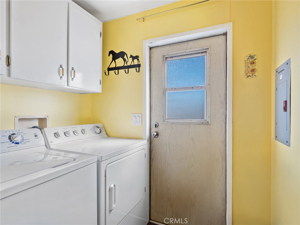 6728 Juniper Road Phelan, CA 92371 - Photo 11 of 32