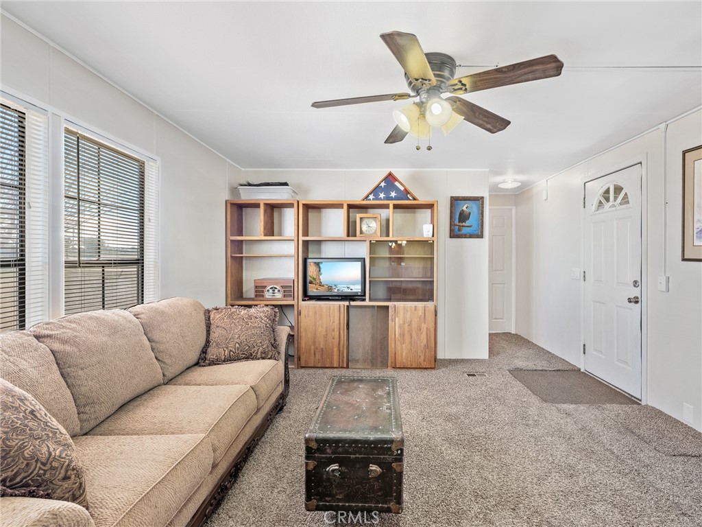 6728 Juniper Road Phelan, CA 92371 - Photo 6 of 32