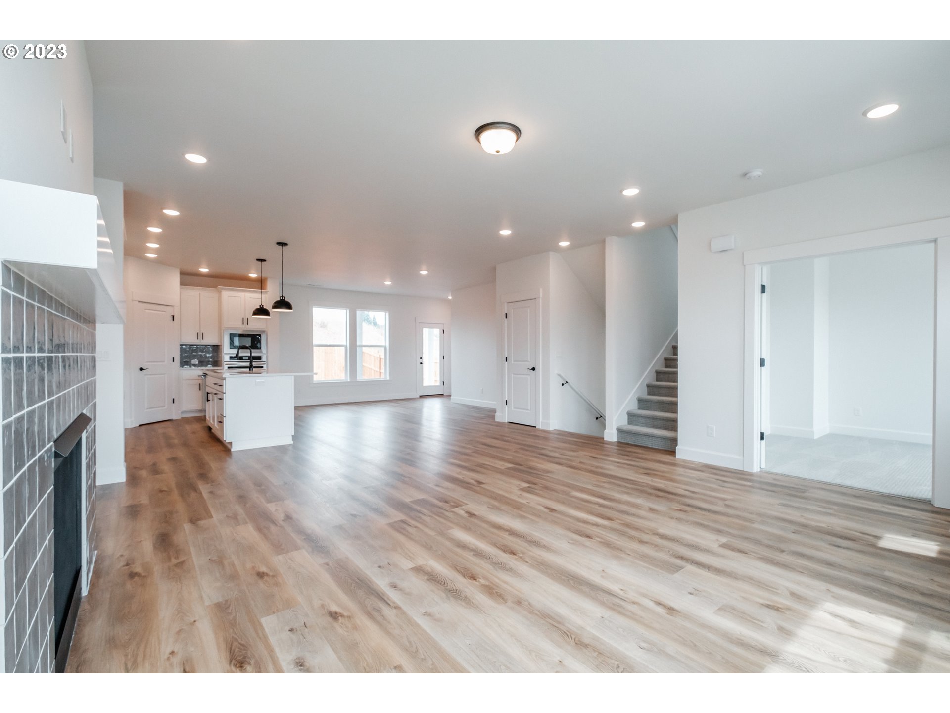 12363 Southwest Strobel Road Beaverton, OR 97007 - Photo 16 of 42 Gallery Image 16