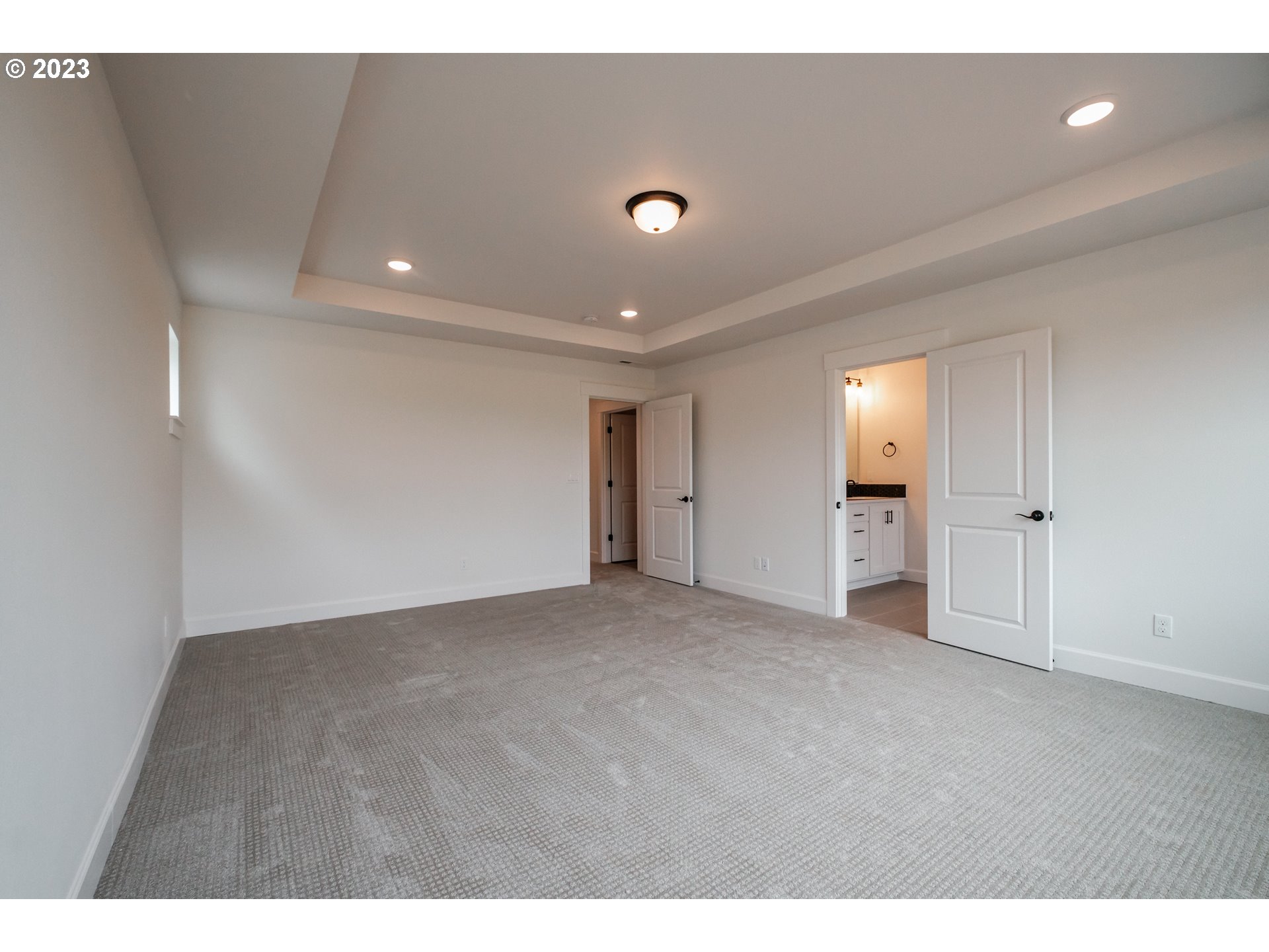 12363 Southwest Strobel Road Beaverton, OR 97007 - Photo 28 of 42 Gallery Image 28