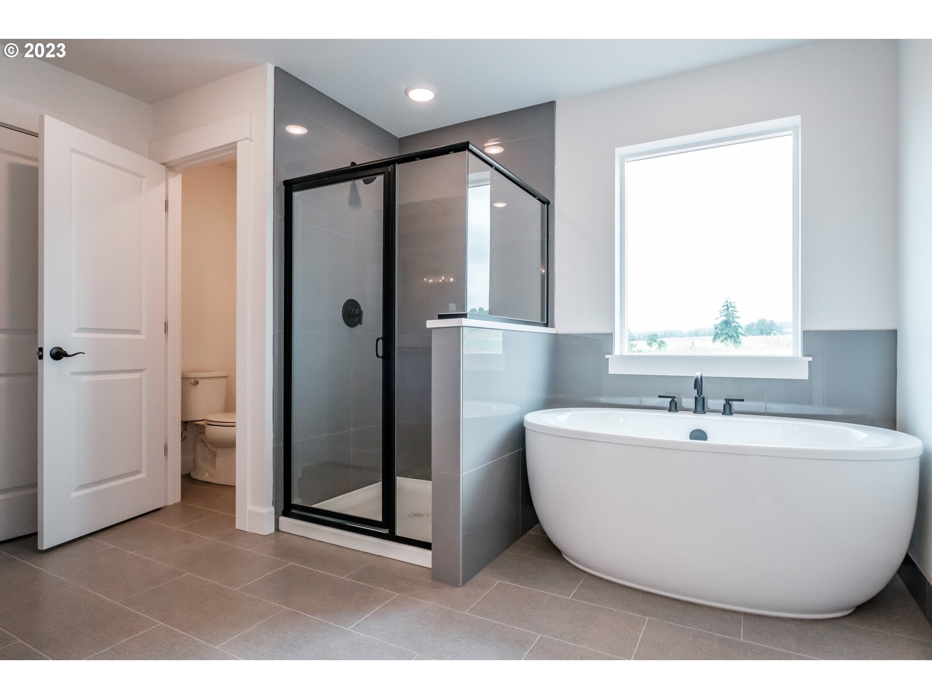 12363 Southwest Strobel Road Beaverton, OR 97007 - Photo 32 of 42 Gallery Image 32
