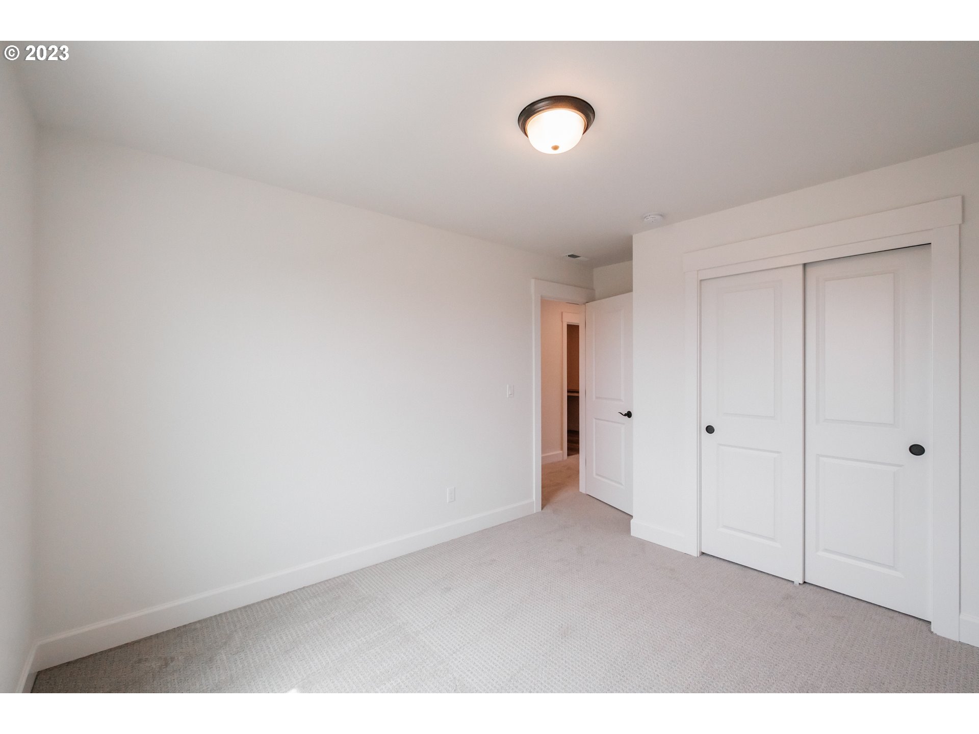 12363 Southwest Strobel Road Beaverton, OR 97007 - Photo 38 of 42 Gallery Image 38
