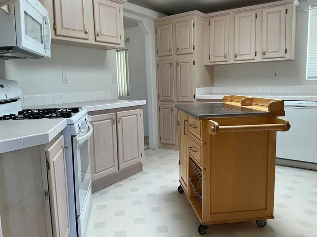 $397,777 | 525 West El Norte Parkway, Unit 127, Escondido, CA 92026