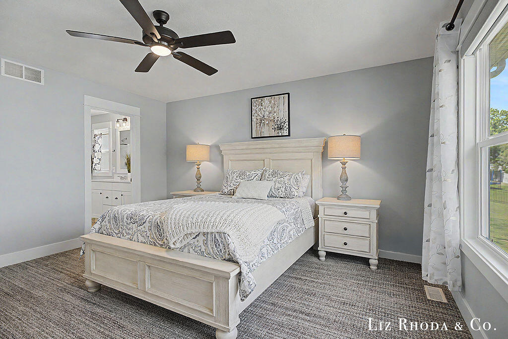 1689 Portadown Road Byron Center, MI 49315 - Photo 20 of 40 2F9A9667