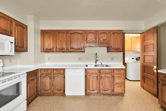 $230,000 | 426 Park Avenue, Sheboygan, WI 53081