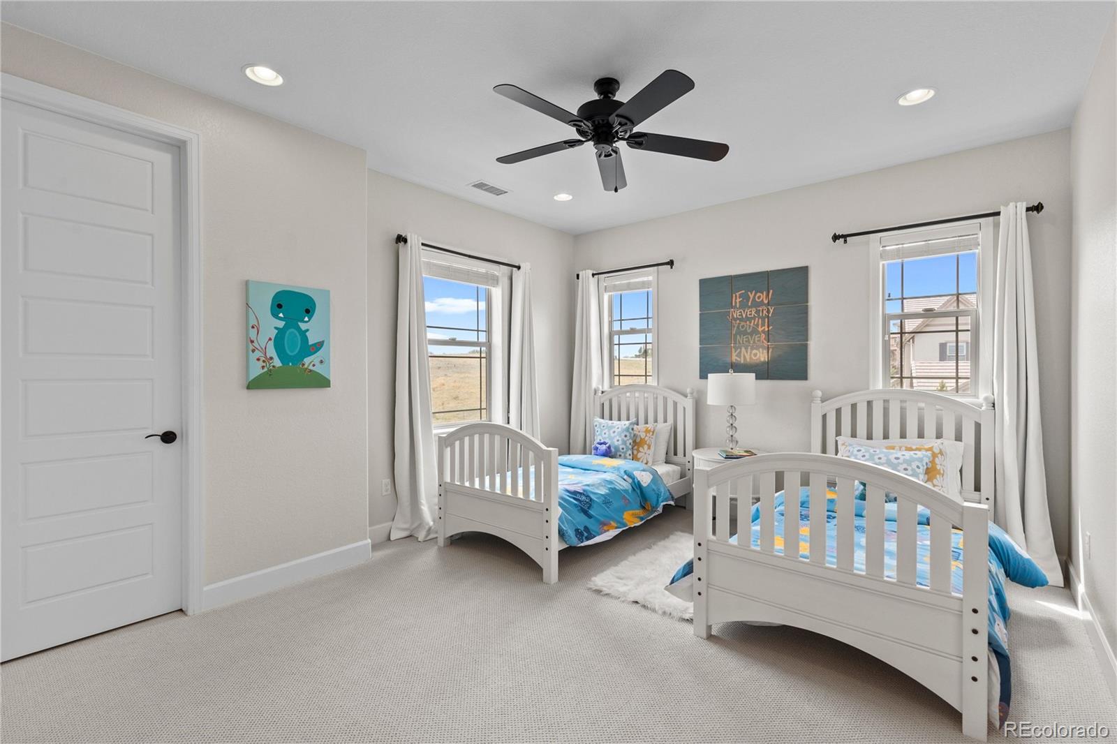 10872 Greycliffe Way Highlands Ranch, CO 80126 - Photo 23 of 32