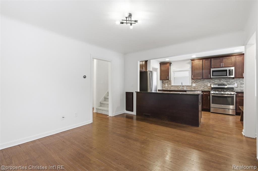 2079 Harvard Road Berkley, MI 48072 - Photo 5 of 24 Gallery Image 5