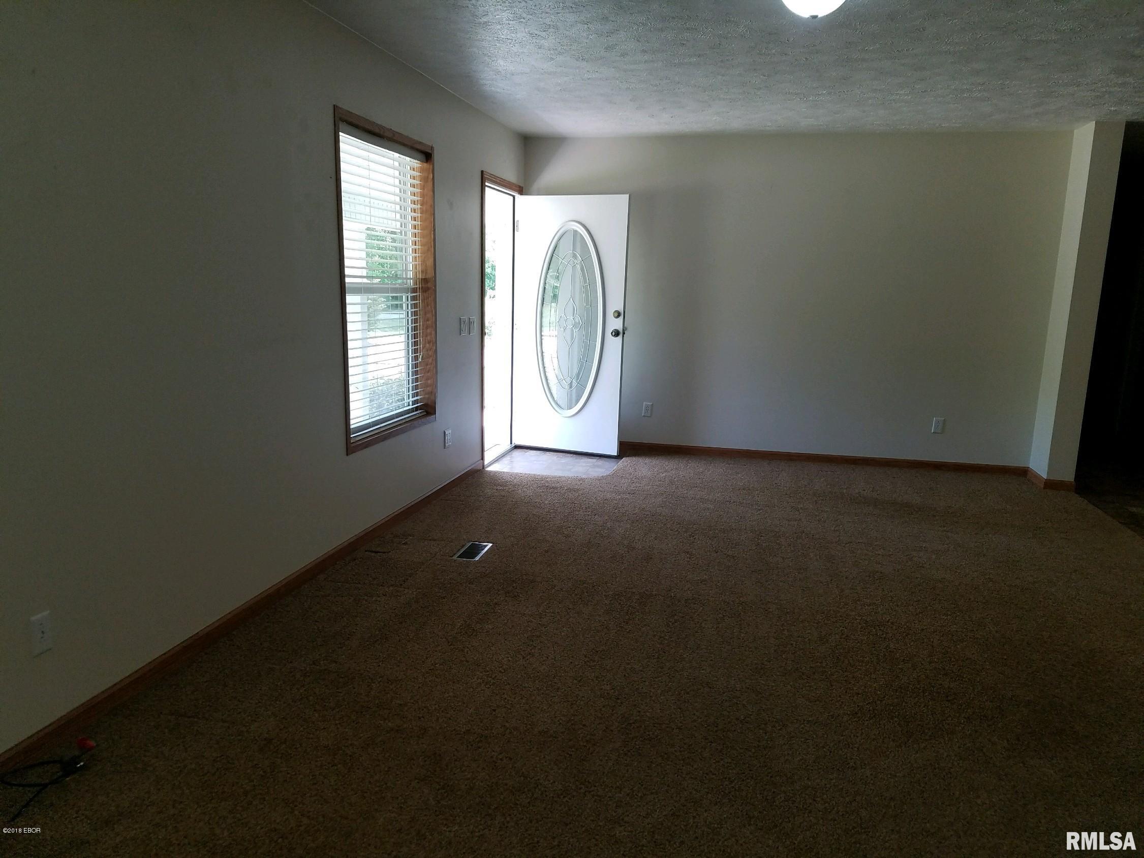 560 Body Barn Road Anna, IL 62906 - Photo 7 of 27 Gallery Image 7