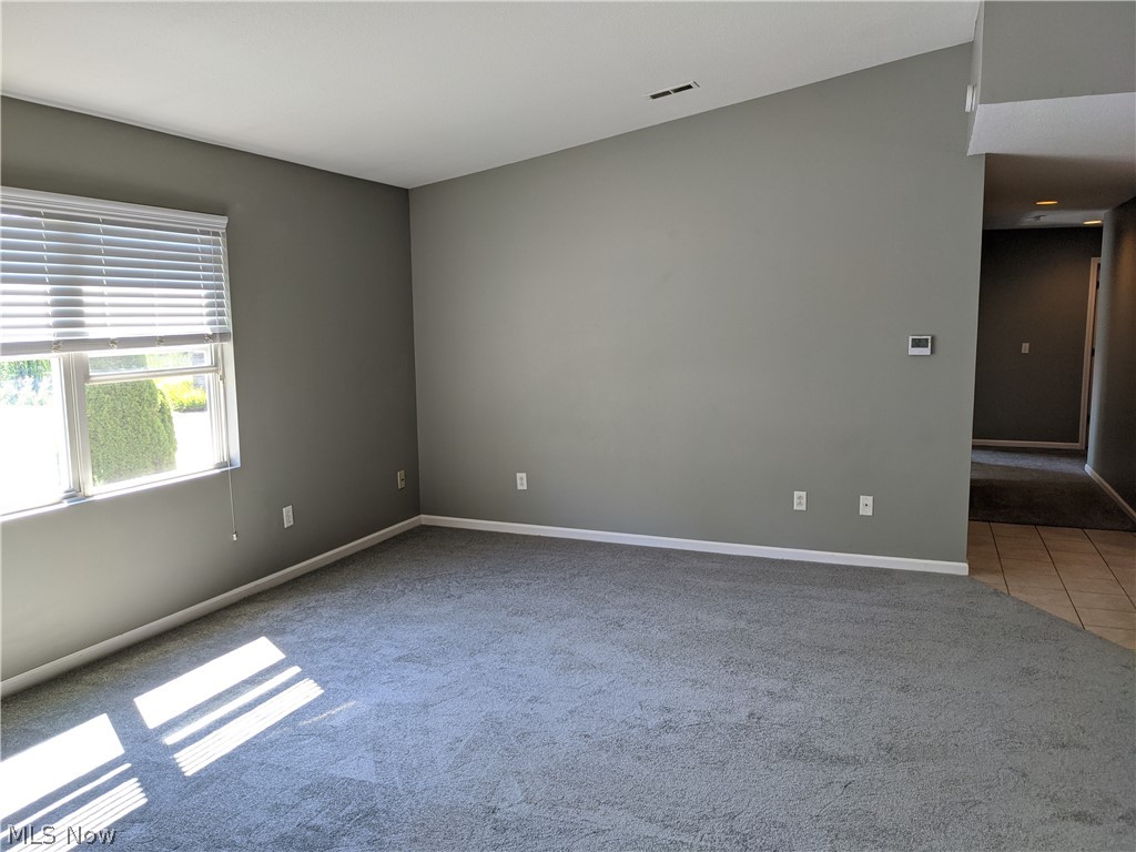 346 Mathews Road Youngstown, OH 44512 - Photo 2 of 16 Gallery Image 2