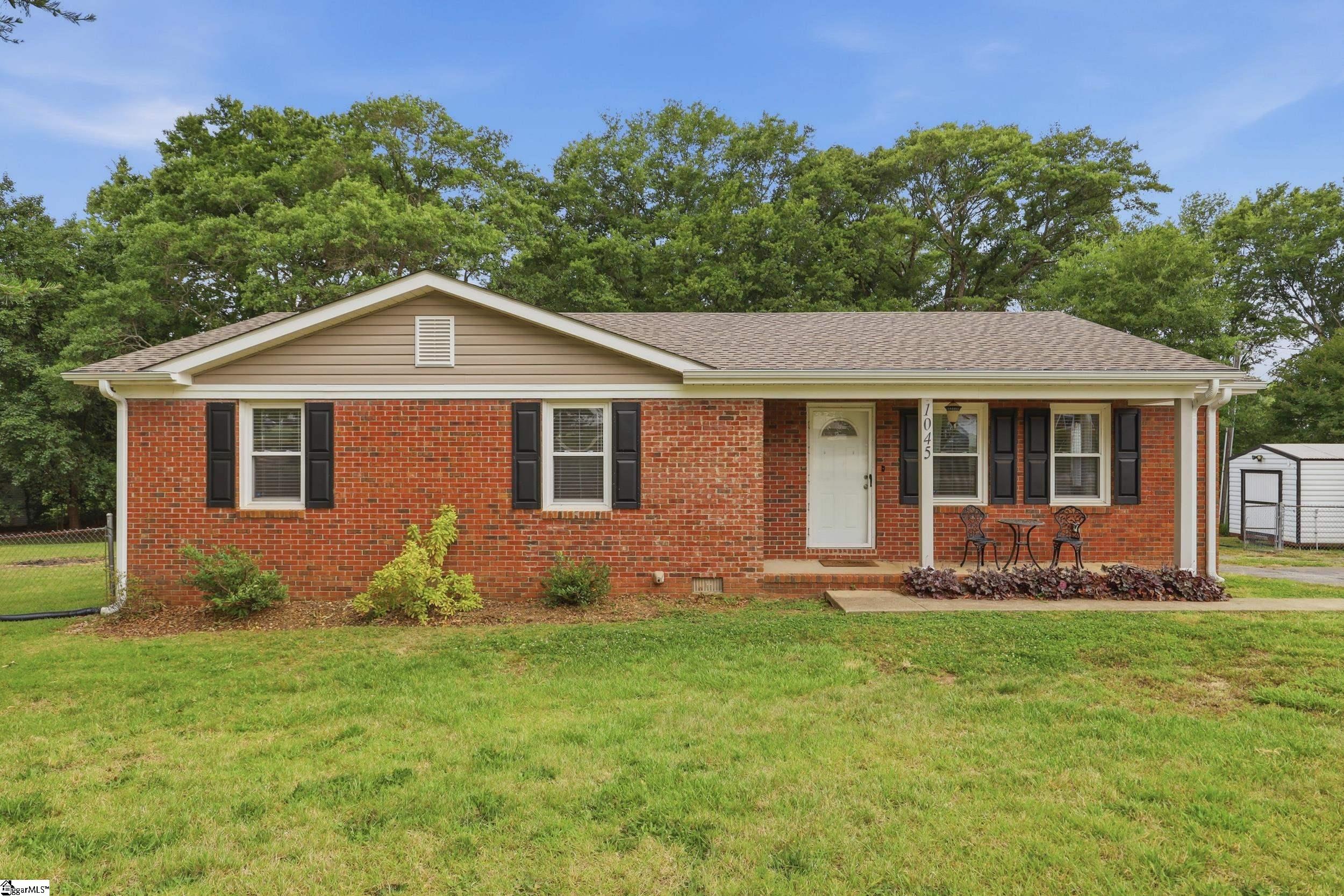 1045 Knollwood Acres Road Boiling Springs, SC 29316 - Photo 1 of 32