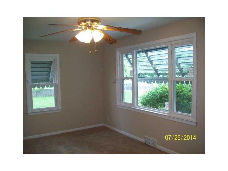 7650 Fall Creek Road Indianapolis, IN 46256 - Photo 3 of 10 Gallery Image 3