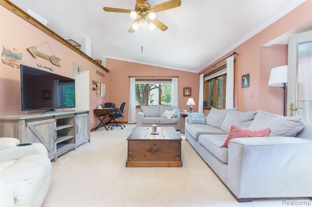 10206 Clark Road Davison, MI 48423 - Photo 13 of 47