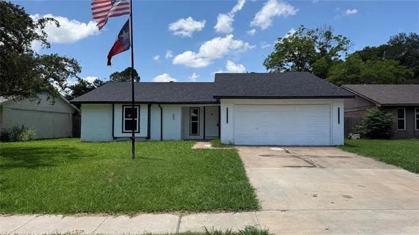 $2,395 | 633 Stroud Lane, Garland, TX 75043
