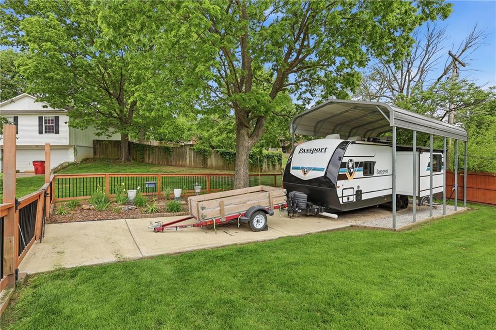 212 Southeast Cromwell Road Blue Springs, MO 64014 - Photo 41 of 47