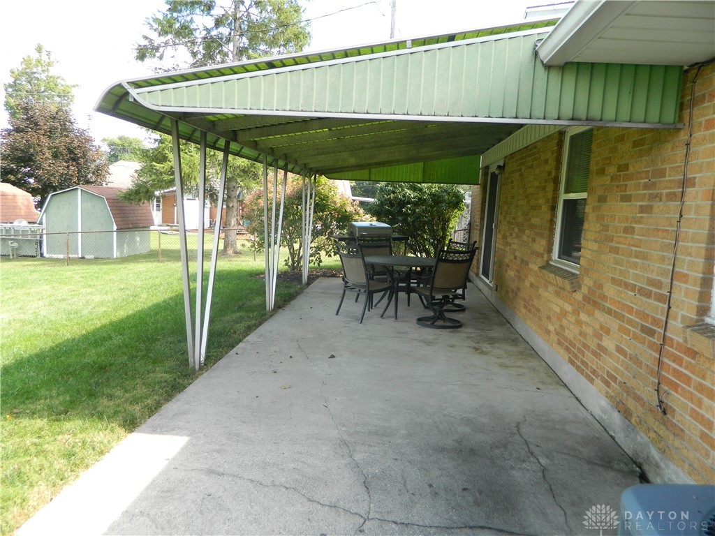 1249 Cloverfield Avenue Kettering, OH 45429 - Photo 32 of 34