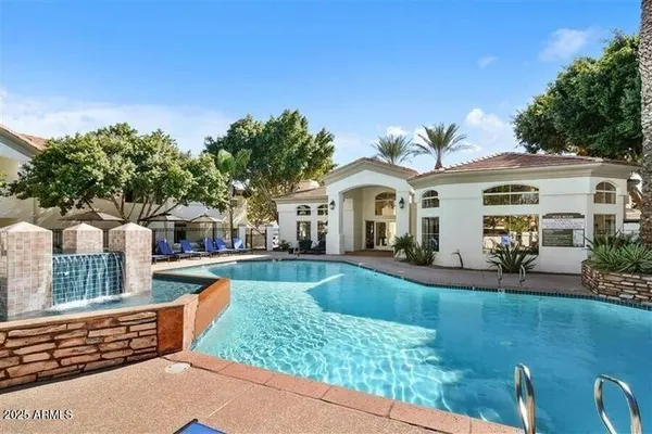 $2,042 | 5102 East Piedmont Road, Unit C1, Phoenix, AZ 85044