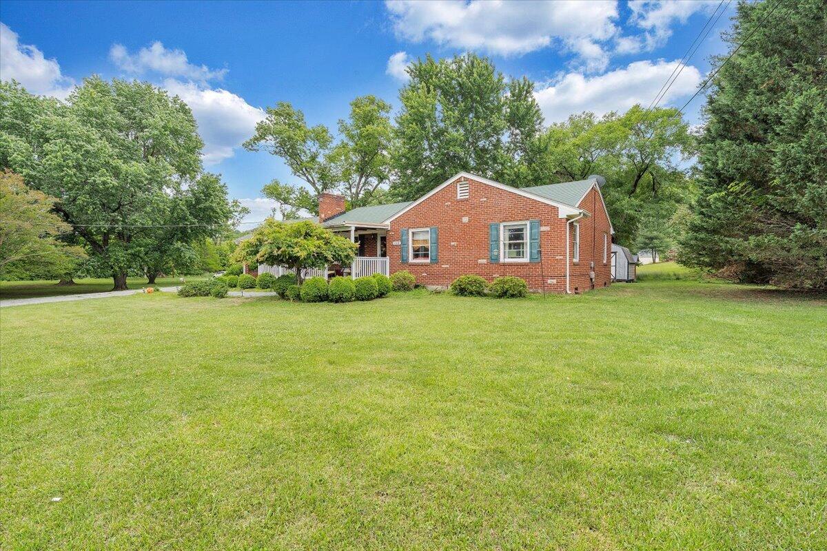 1028 Tremont Road Salem, VA 24153 - Photo 29 of 33 40-MIB04560