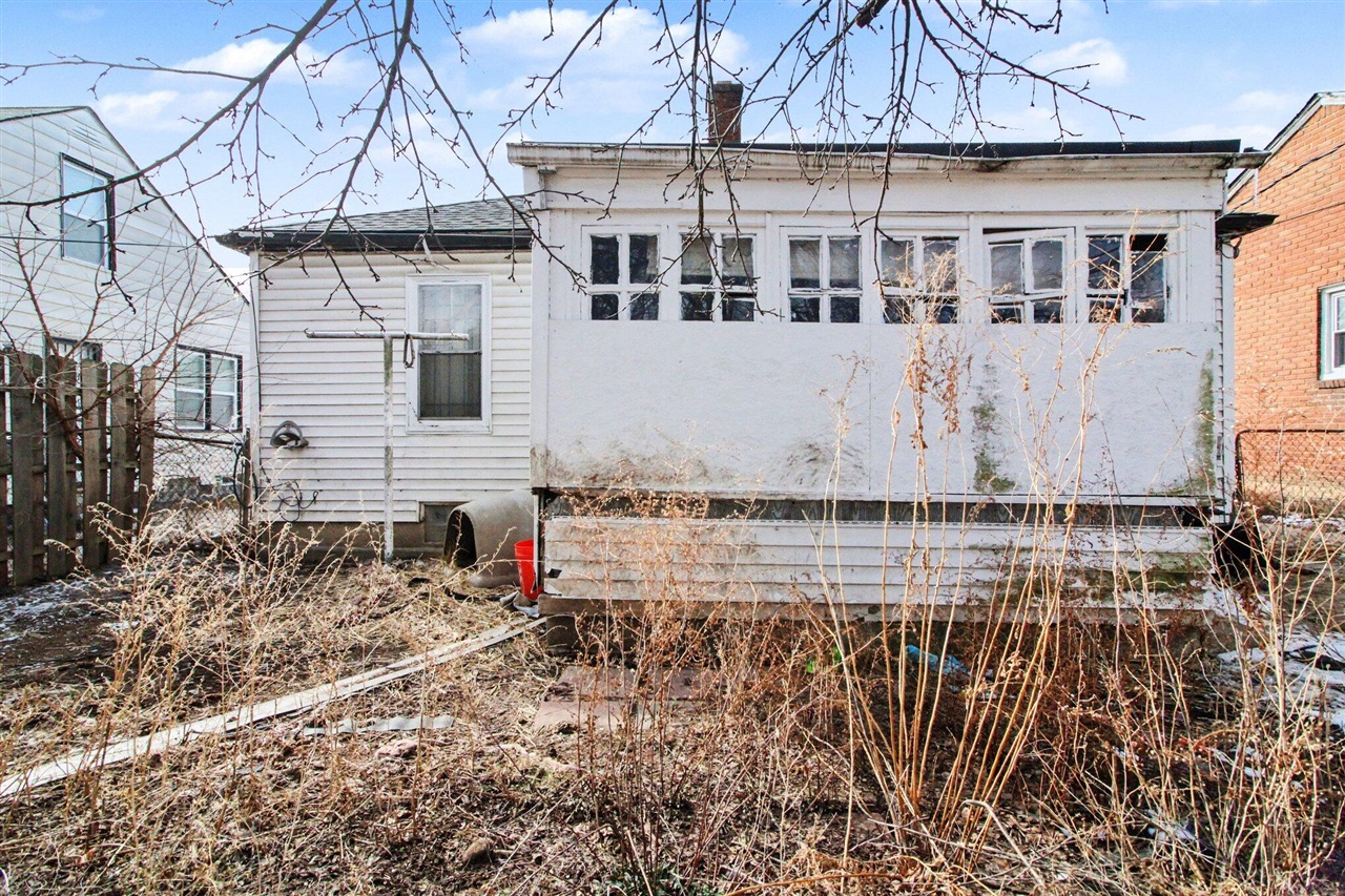 8304 Robson Street Detroit, MI 48228 - Photo 23 of 25