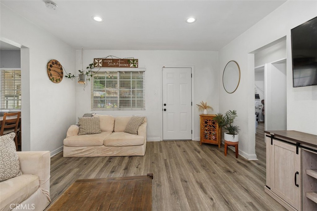 6050 Colonial Drive Riverside, CA 92506 - Photo 14 of 39
