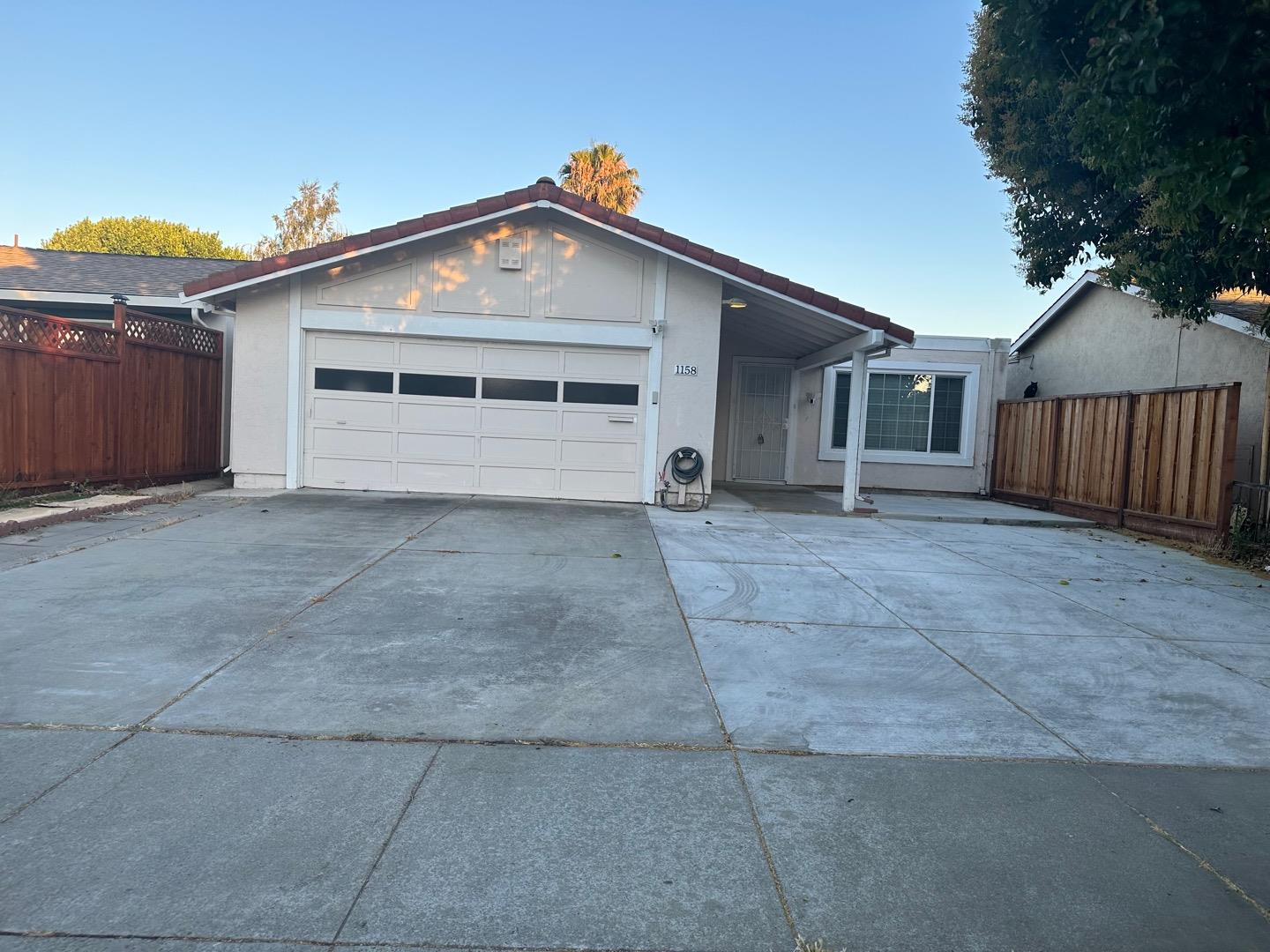 1158 Oakview Road San Jose, CA 95121 - Photo 1 of 23 Gallery Image 1