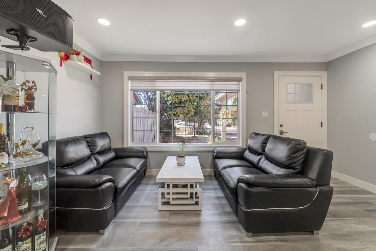 1158 Oakview Road San Jose, CA 95121 - Photo 3 of 23 Gallery Image 3