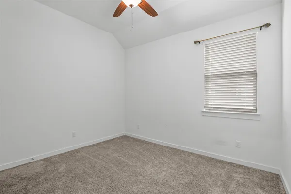 $1,998 | 172 Gullivers Drive, Elgin, TX 78621