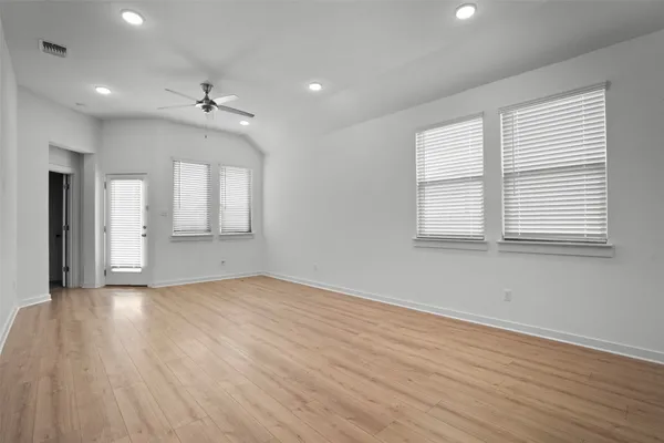 $1,998 | 172 Gullivers Drive, Elgin, TX 78621