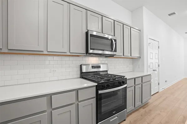 $1,998 | 172 Gullivers Drive, Elgin, TX 78621