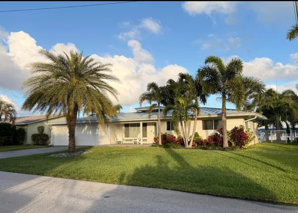 $2,300,000 | 3910 Northeast 26th Avenue, Lighthouse Point, FL 33064