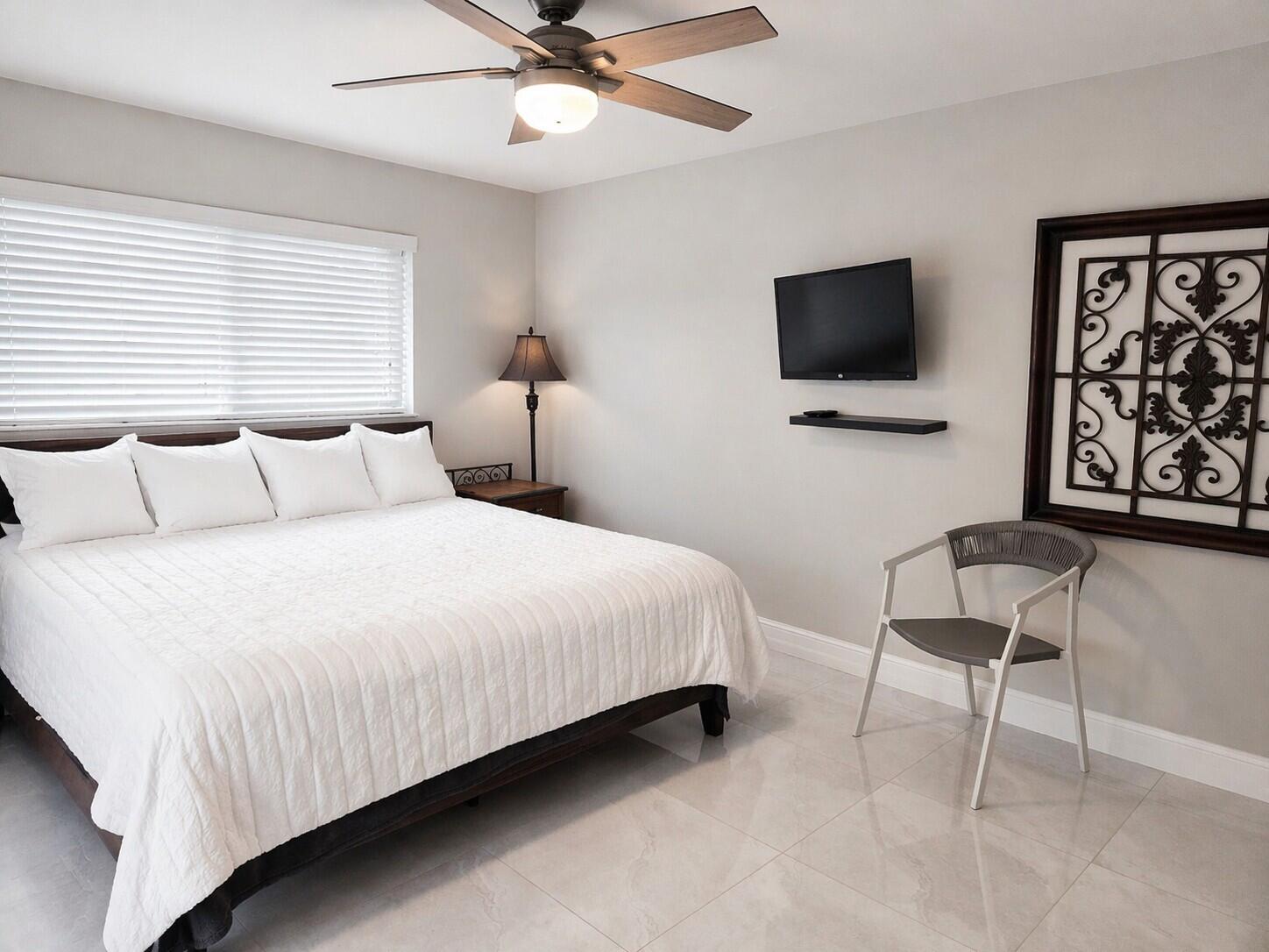3910 Northeast 26th Avenue Lighthouse Point, FL 33064 - Photo 28 of 32 Bed 2.1