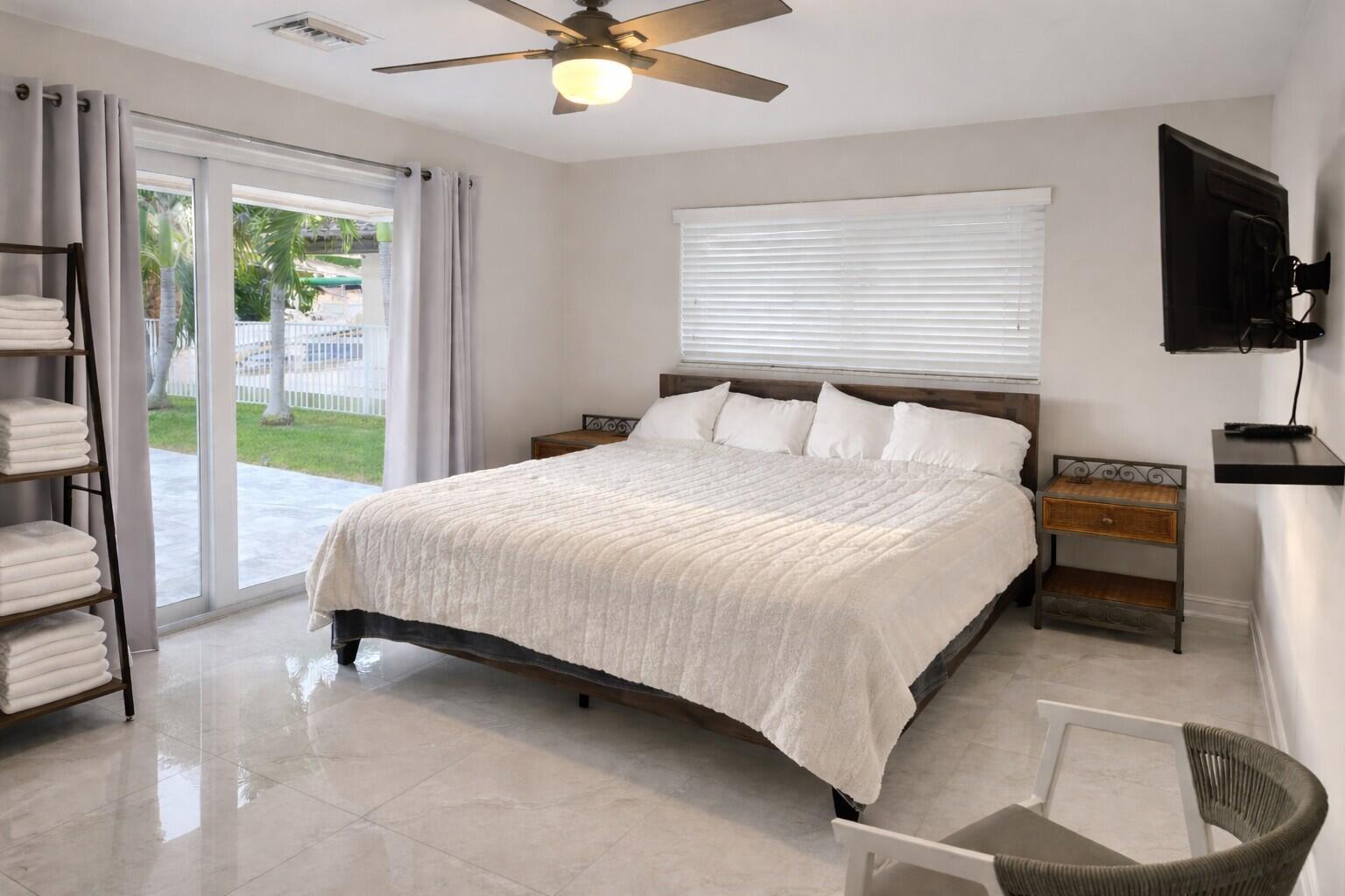 3910 Northeast 26th Avenue Lighthouse Point, FL 33064 - Photo 29 of 32 Bed 2
