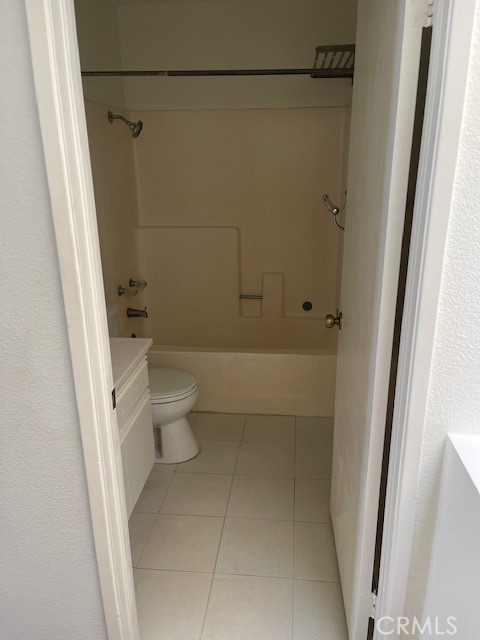 73 Fallingstar Irvine, CA 92614 - Photo 22 of 34 a bathroom with a toilet and a shower