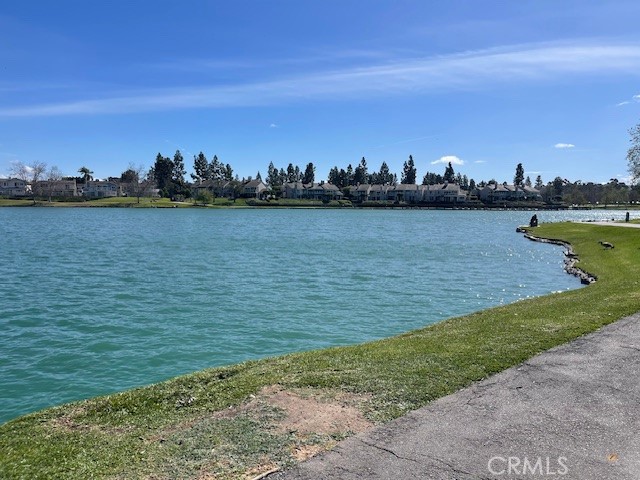 73 Fallingstar Irvine, CA 92614 - Photo 26 of 34