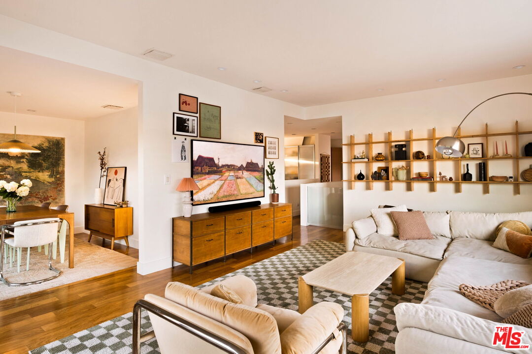 3818 Roderick Road Los Angeles, CA 90065 - Photo 10 of 43