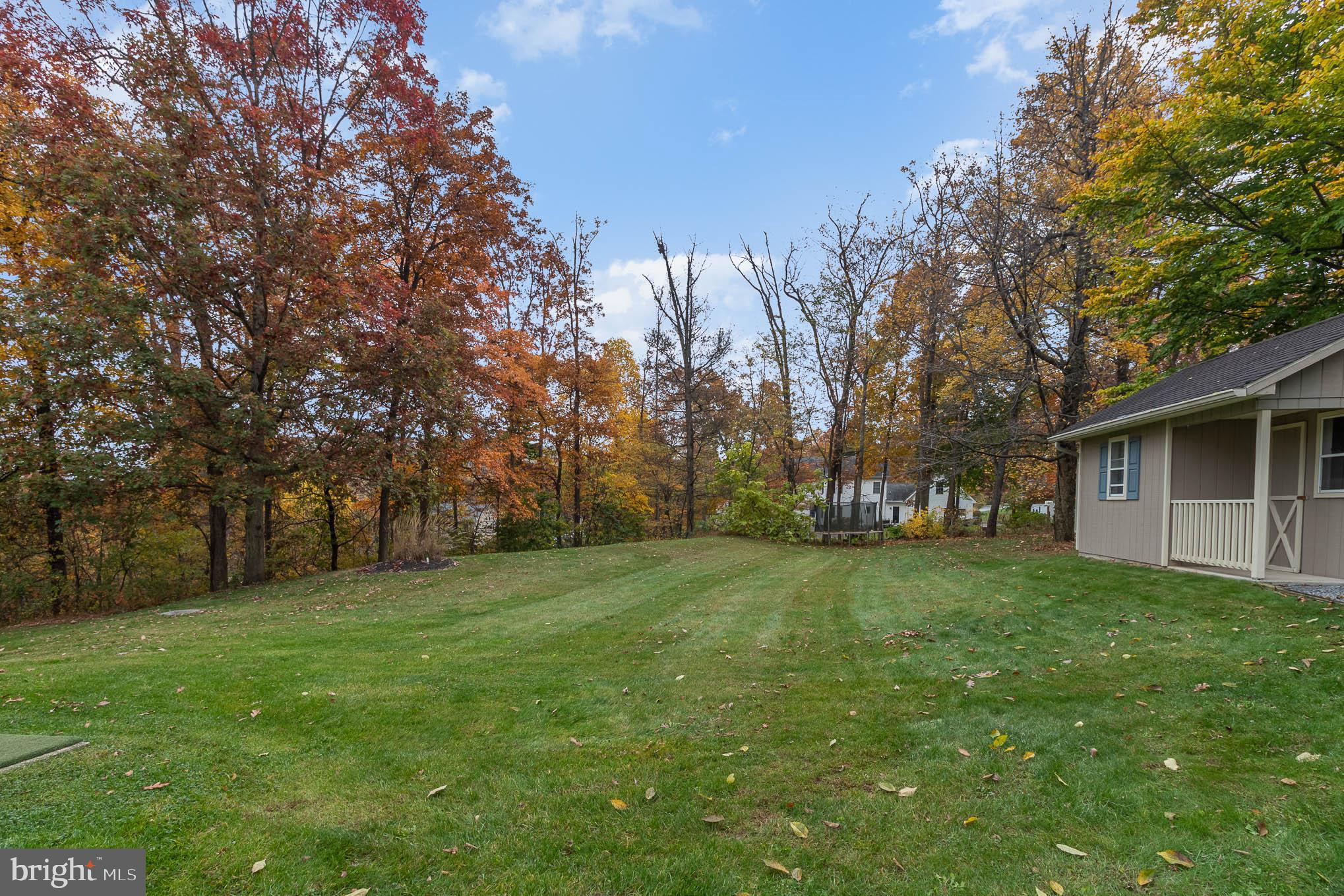 653 Woodburne Road Lewisberry, PA 17339 - Photo 23 of 34 Yard
