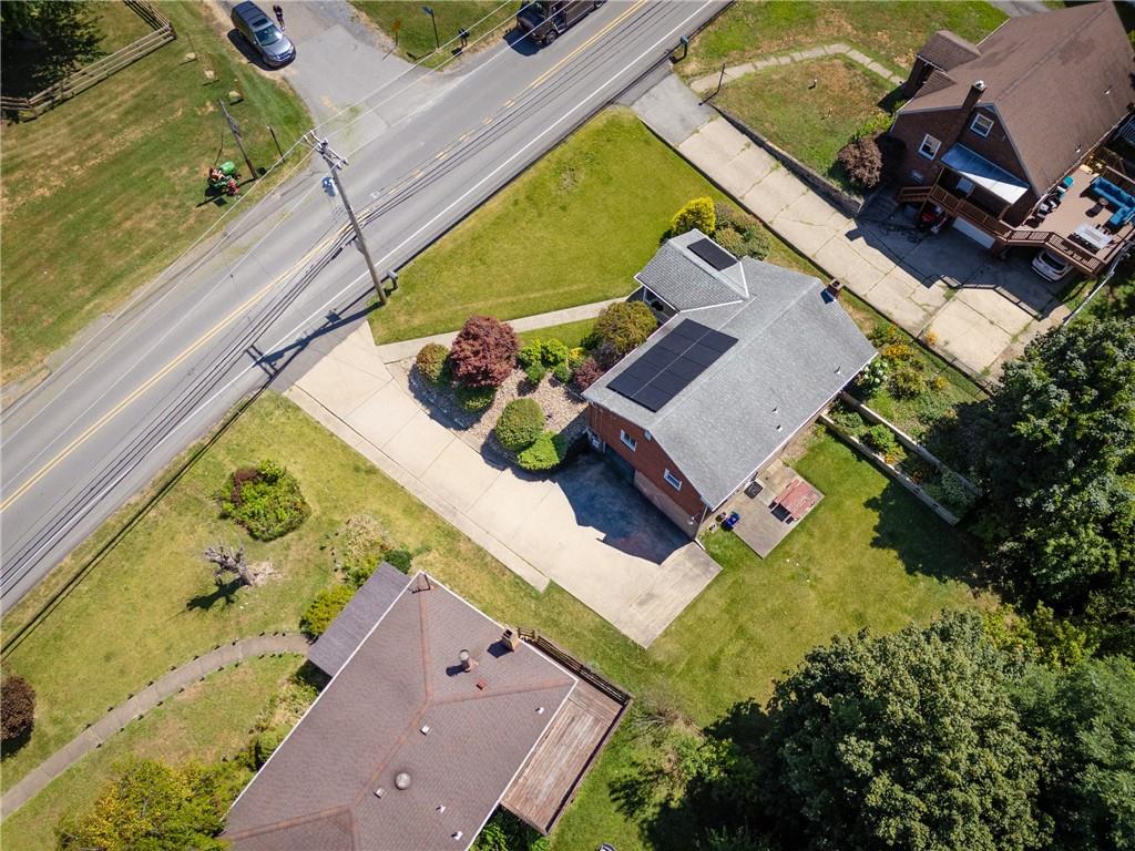 1017 Silver Lane McKees Rocks, PA 15136 - Photo 32 of 34 an aerial view of a house with a swimming pool