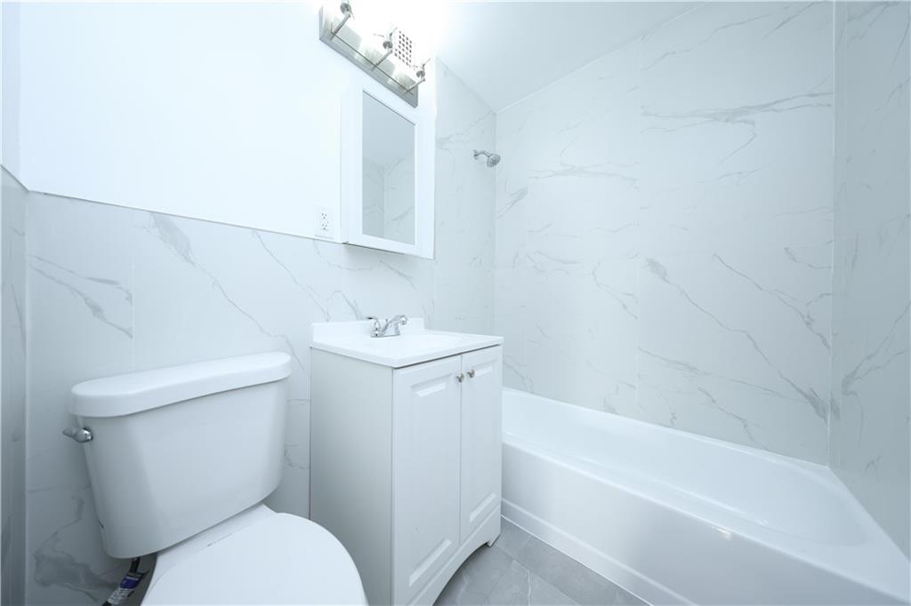 2121 Shore Parkway, Unit 5C Brooklyn, NY 11214 - Photo 11 of 16