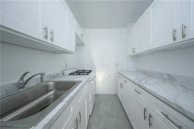 $448,000 | 2121 Shore Parkway, Unit 5C | Gravesend