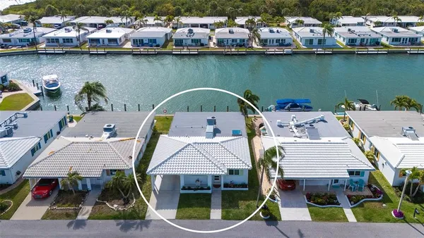 $750,000 | 900 Spanish Drive North, Longboat Key, FL 34228