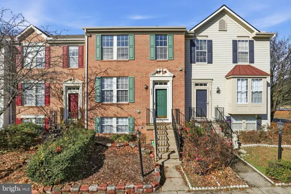 $3,100 | 6203 Abbottsbury Row, Alexandria, VA 22315