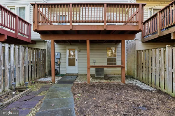 $3,100 | 6203 Abbottsbury Row, Alexandria, VA 22315
