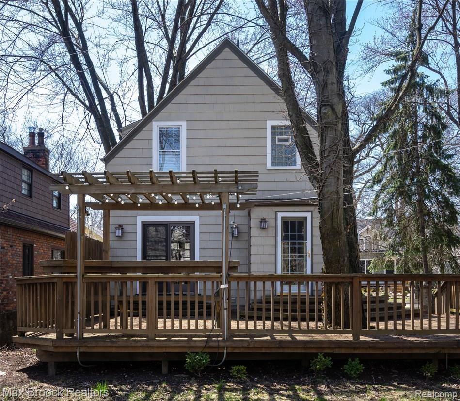 31 Sylvan Avenue Pleasant Ridge, MI 48069 - Photo 22 of 22 Back of Home