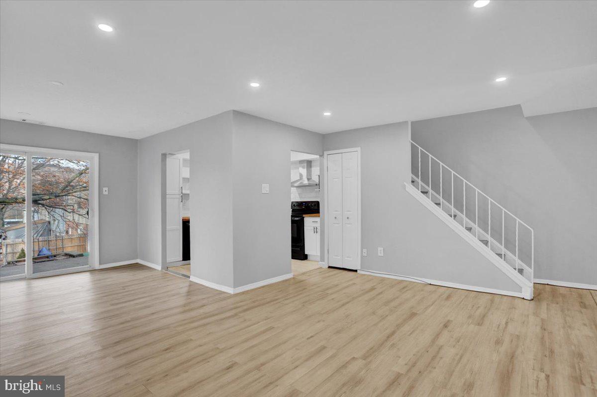 1117 Fox Run Reading, PA 19606 - Photo 3 of 18 Gallery Image 3