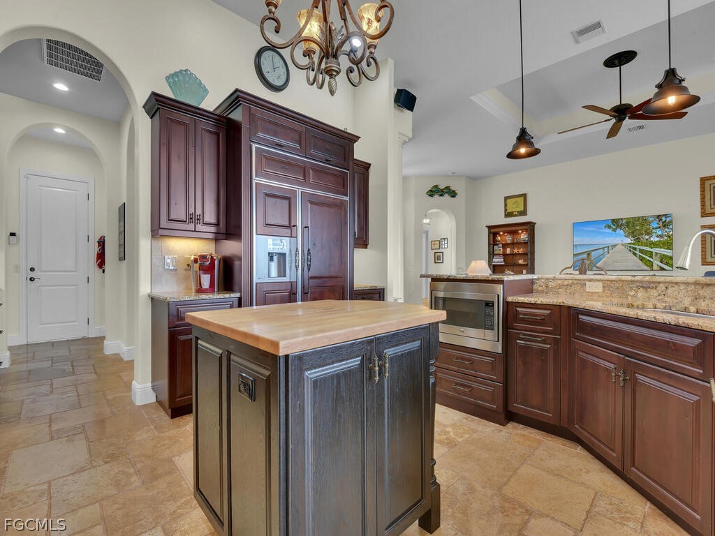511 Southwest 53rd Terrace Cape Coral, FL 33914 - Photo 15 of 48