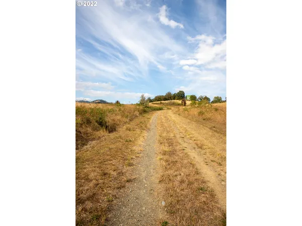 $169,900 | 0 2nd Avenue, Riddle, OR 97469