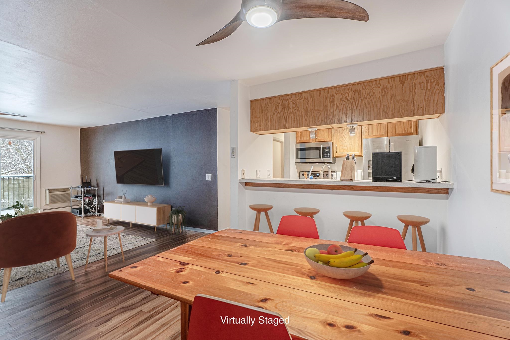 2410 Independence Lane, Unit 206 Madison, WI 53704 - Photo 2 of 40