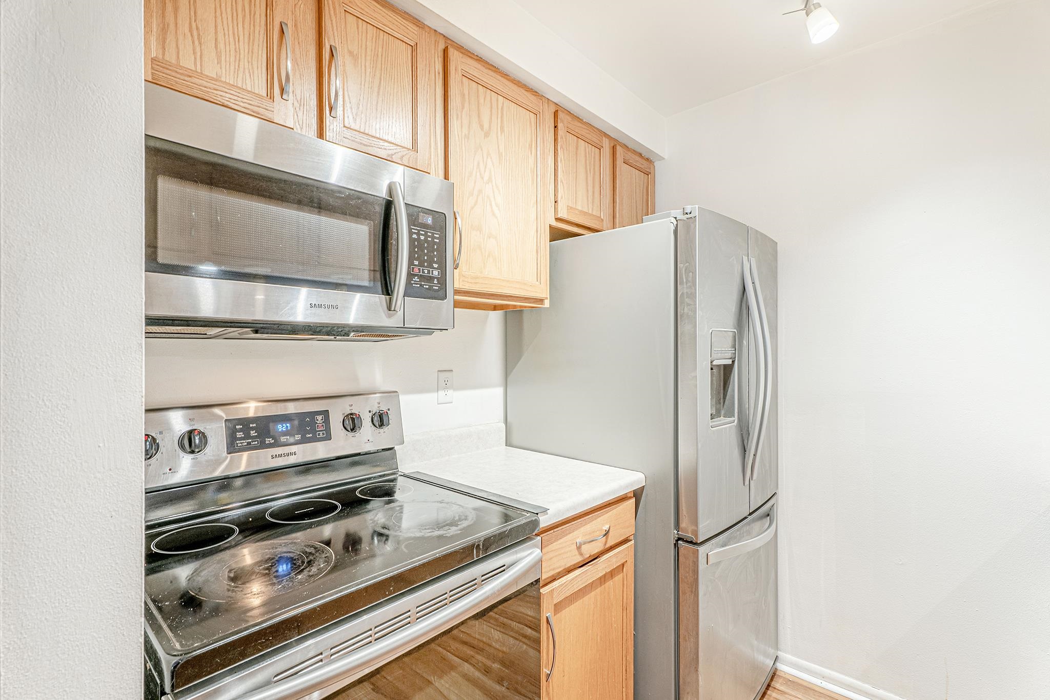 2410 Independence Lane, Unit 206 Madison, WI 53704 - Photo 6 of 40