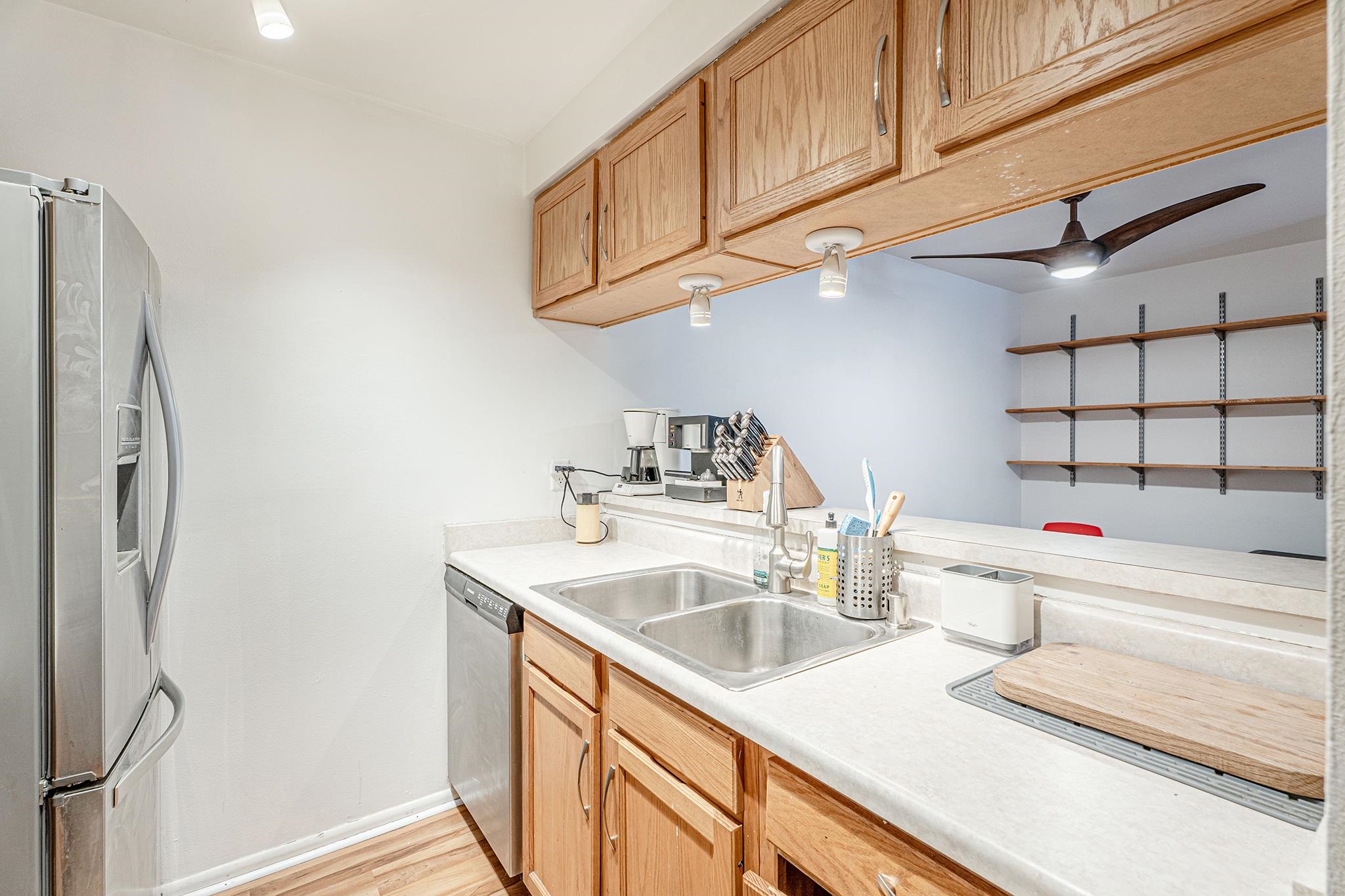 2410 Independence Lane, Unit 206 Madison, WI 53704 - Photo 7 of 40